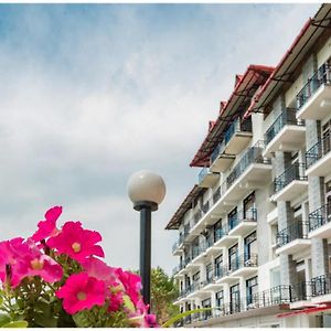 The Gateway Dal Lake Resort, Mcleodganj, Dharamshala